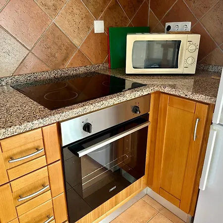 Azul, Graca Portugal