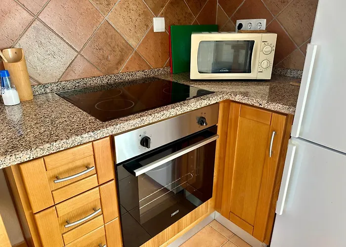 Azul, Graca Portugal