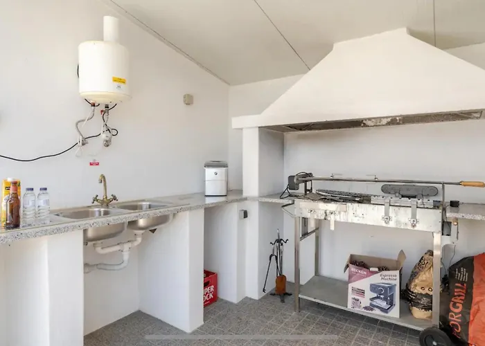 Azul, Graca Portugal *