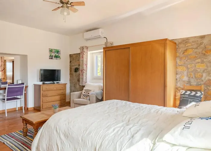 Azul, Graca Portugal